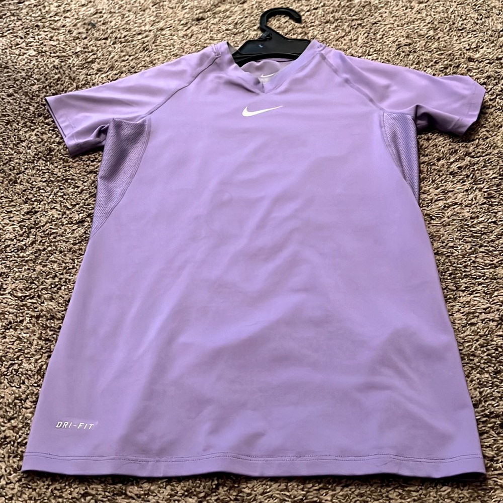Nike pro t shirt, purple, size L. Used but in great condition!! 💜💜